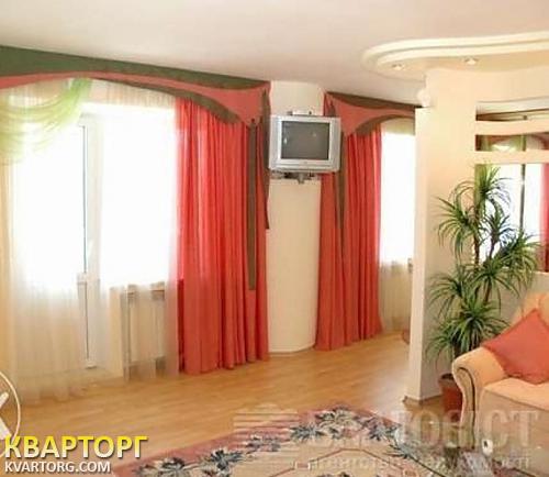 Rent out 2-room apartment. Киев, Бульвар Леси Украинки — photo 1