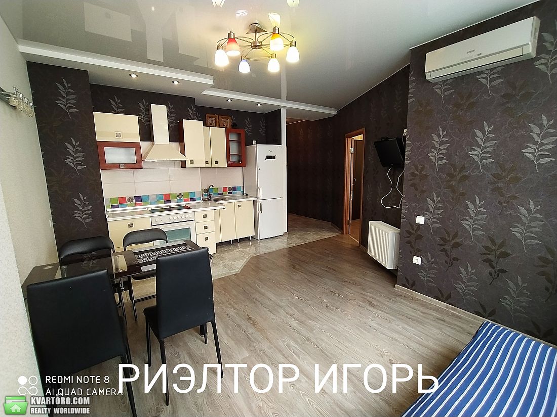Rent out 1-room apartment. Одесса, Массив Радужный — photo 2