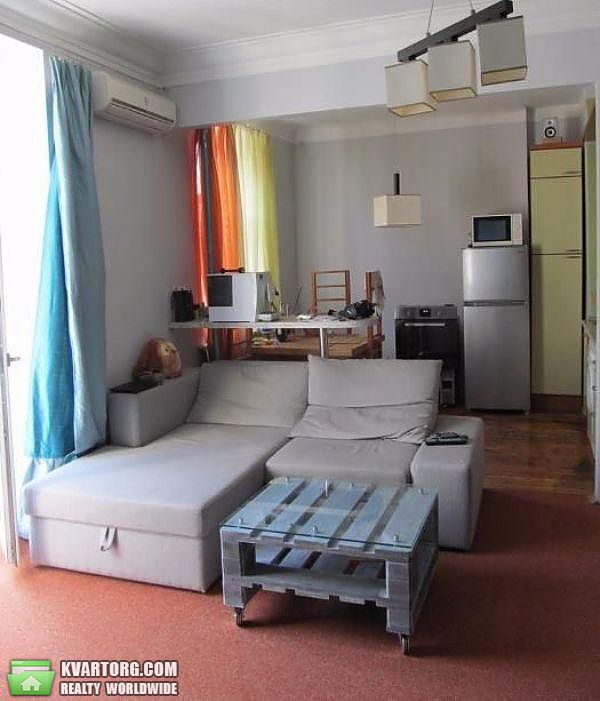 Rent out 2-room apartment. Киев,  Пушкинская — photo 1