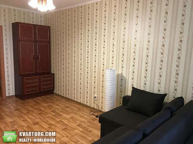 Rent out 2-room apartment. Киев,  Урловская — photo 4