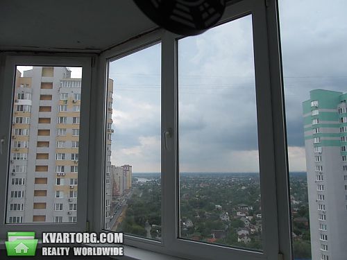 Rent out 1-room apartment. Киев,  Бажана — photo 10