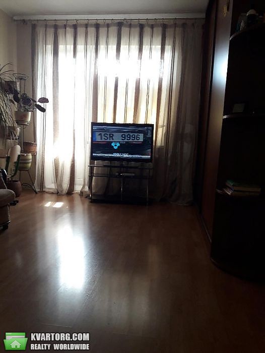 Sell 2-room apartment. Киев,  Ревуцкого — photo 1