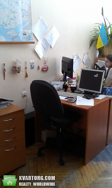 Rent out office. Киев, Эспланадная — photo 3