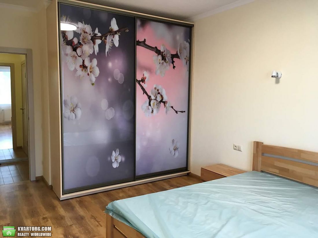 Rent out 1-room apartment. Киев, Нижнеключевая — photo 9
