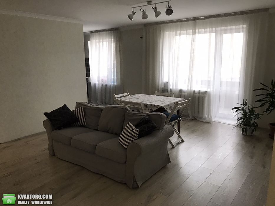 Sell 3-room apartment. Киев,  Ватутина пр — photo 2