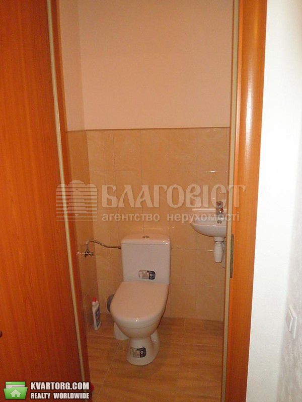 Rent out 2-room apartment. Киев,  Чорновола Вячеслава — photo 10