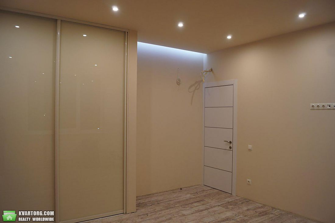 Sell 3-room apartment. Одесса, Люстдорфская дорога — photo 2