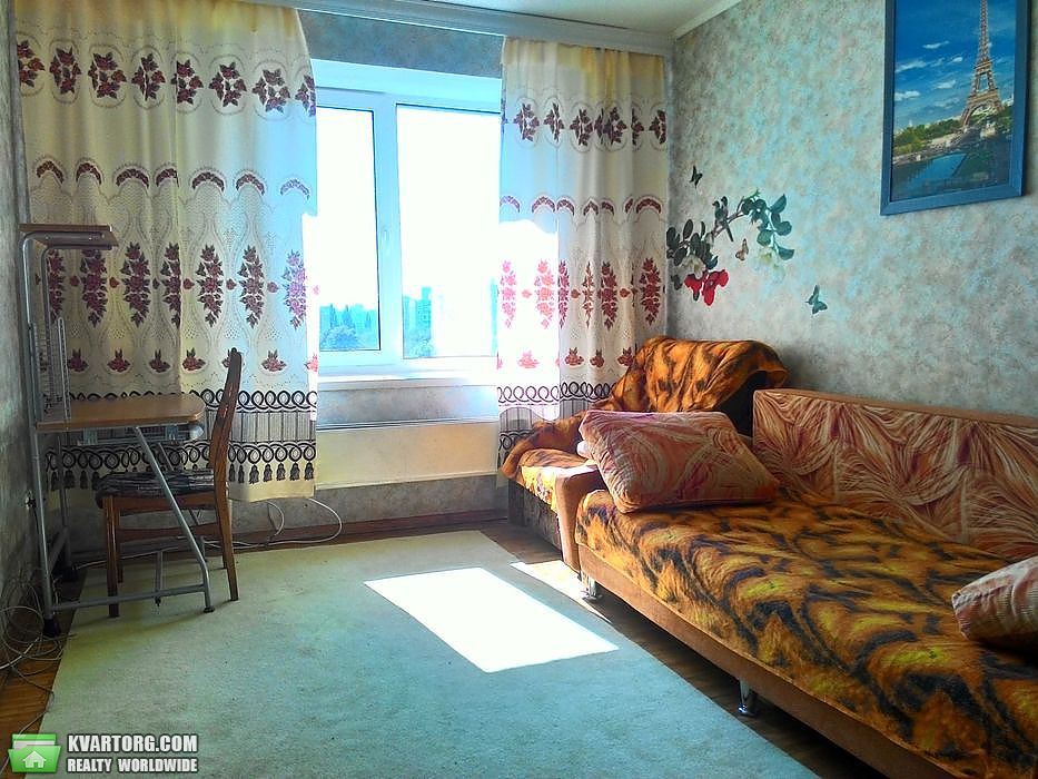 Rent out 2-room apartment. Киев,  Бахмачская — photo 2