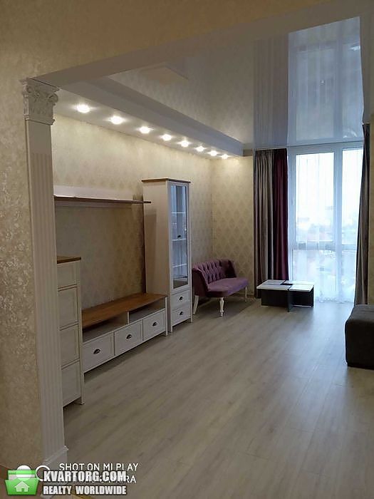 Rent out 1-room apartment. Львов,  Стрийская — photo 1