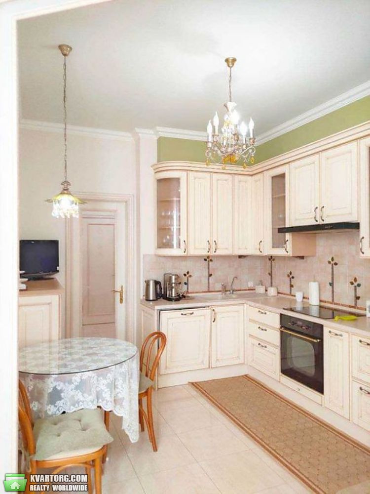 Rent out 3-room apartment. Киев,  Кловский спуск — photo 5