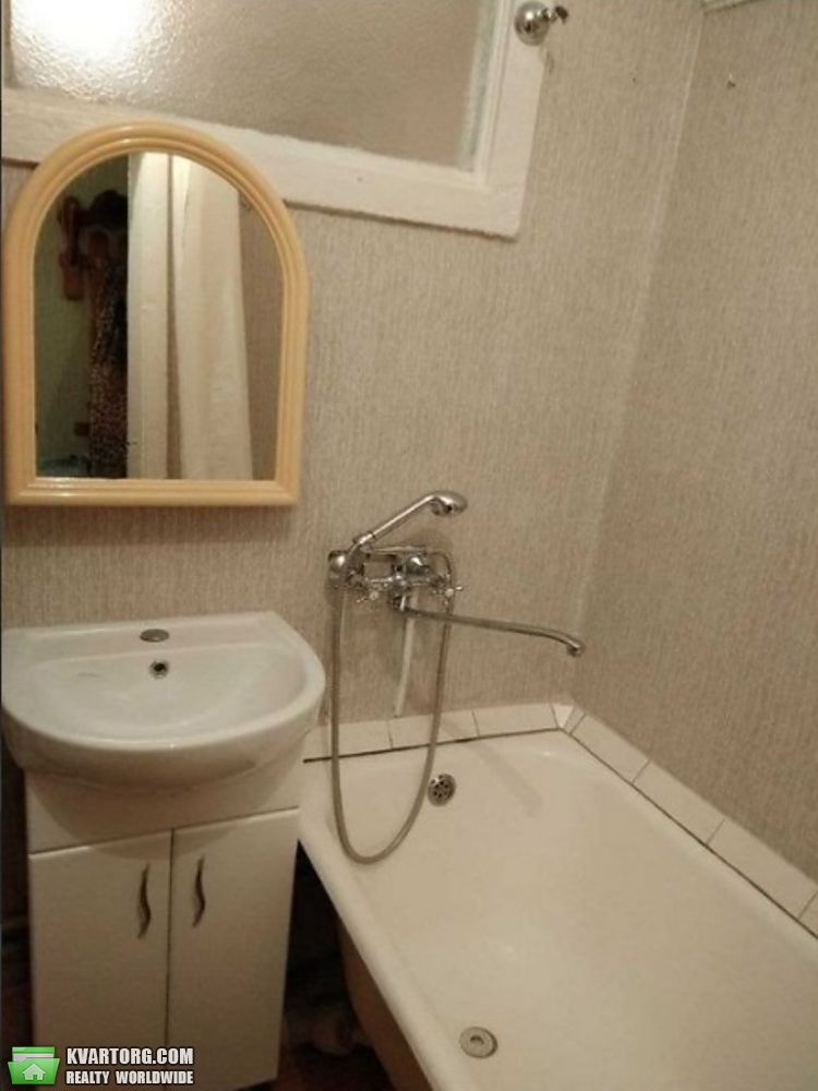Rent out 2-room apartment. Киев, Бучми — photo 10