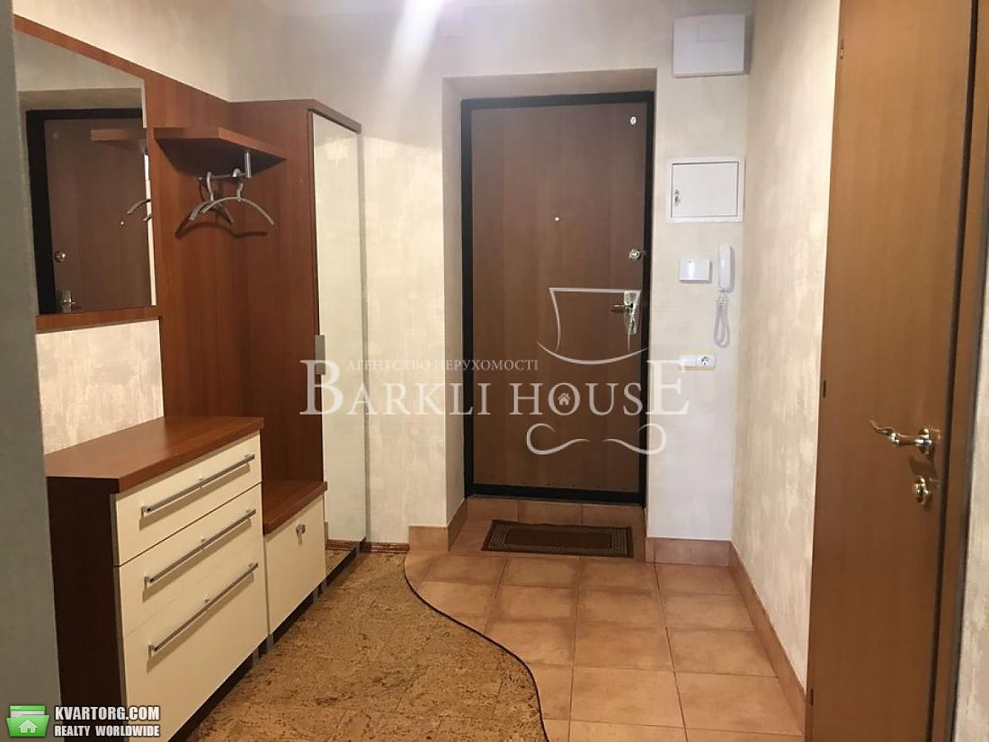 Rent out 2-room apartment. Киев,  Нижний Вал — photo 6