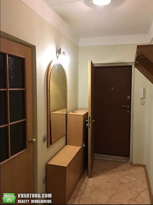 Rent out 3-room apartment. Киев,  Энтузиастов — photo 2