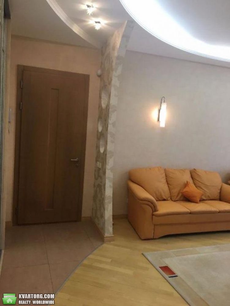 Rent out 2-room apartment. Киев,  Цитадельная — photo 3