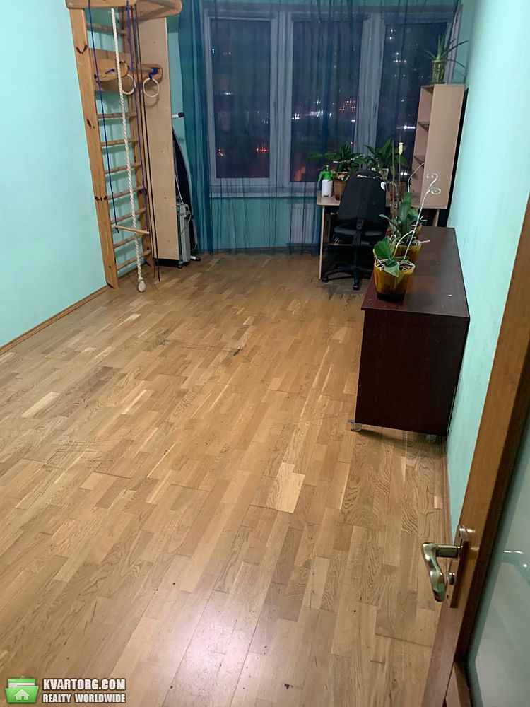 Sell 2-room apartment. Киев,  Днепровская наб — photo 2
