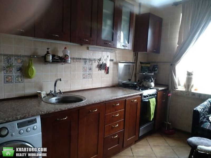 Sell 3-room apartment. Киев,  Приречная — photo 1