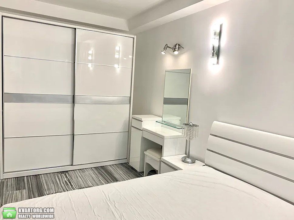 Rent out 2-room apartment. Киев,  Леси Украинки бул — photo 6