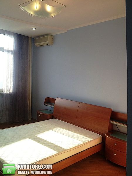 Rent out 4-room apartment. Киев,  Героев Сталинграда пр — photo 4