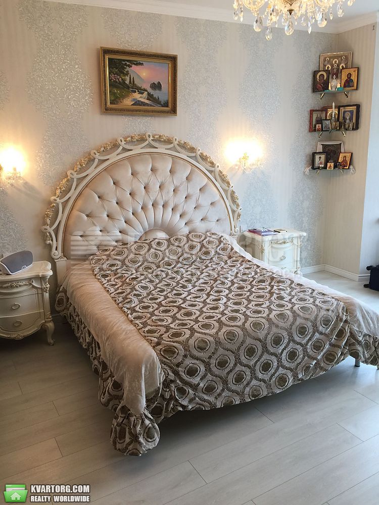 Sell 3-room apartment. Киев,  Ломоносова — photo 1