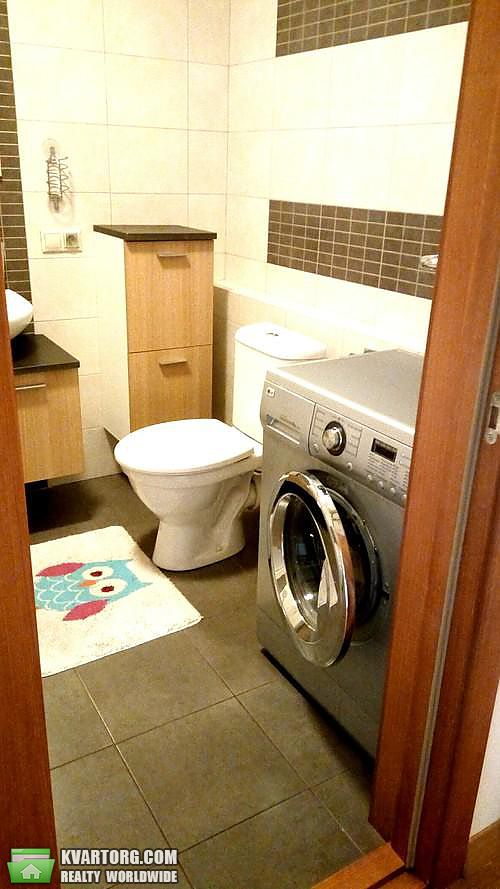 Rent out 3-room apartment. Киев,  Дегтяревская — photo 10