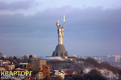 Rent out 4-room apartment. Киев,  Старонаводницкая — photo 1