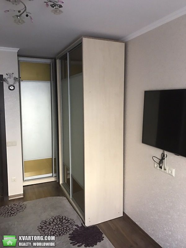 Sell 3-room apartment. Киев,  Свободы пр — photo 4