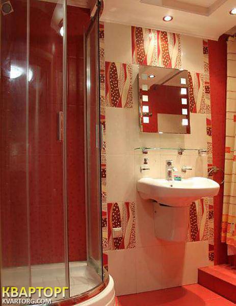 Rent out 2-room apartment. Киев,  Харьковское шоссе — photo 1