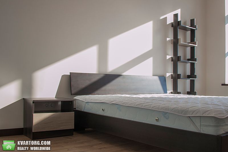 Rent out 2-room apartment. Киев,  Шамрыло — photo 2
