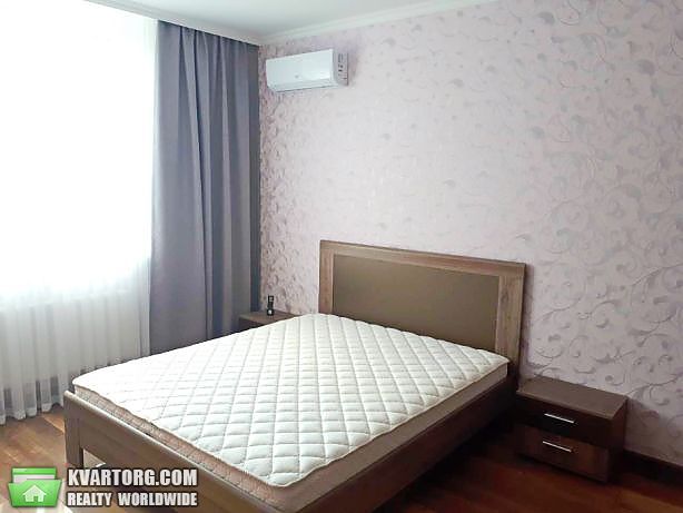 Rent out 2-room apartment. Киев,  Ломоносова — photo 3