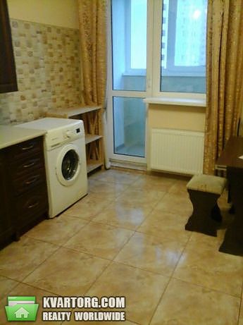 Rent out 1-room apartment. Киев,  Трутенко — photo 4