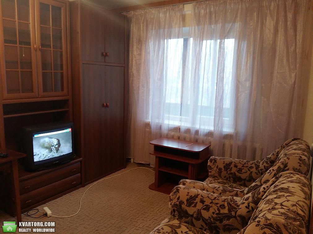 Rent out 1-room apartment. Киев,  Оболонский пр — photo 1