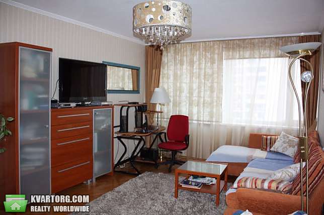 Rent out 3-room apartment. Киев,  Героев Сталинграда пр — photo 1