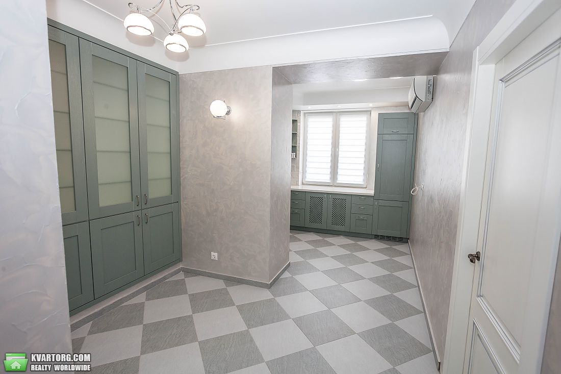 Sell 1-room apartment. Киев,  Полтавская — photo 4