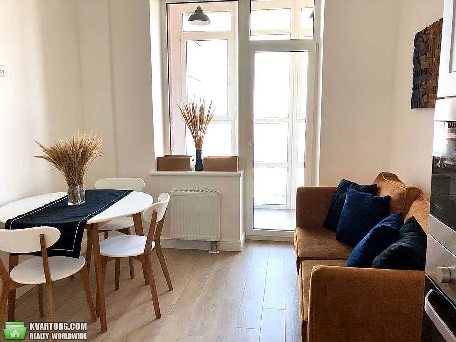 Sell 1-room apartment. Киев,  Никольско-Слободская — photo 2