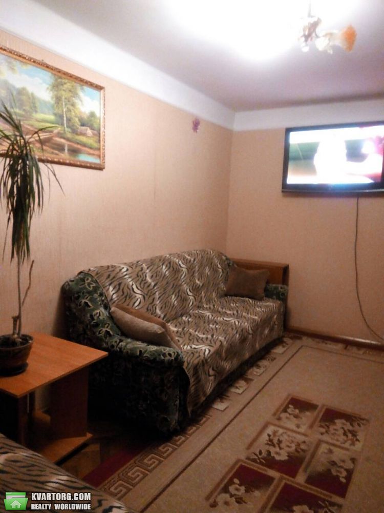 Rent out 2-room apartment. Киев,  Красноткацкая — photo 1
