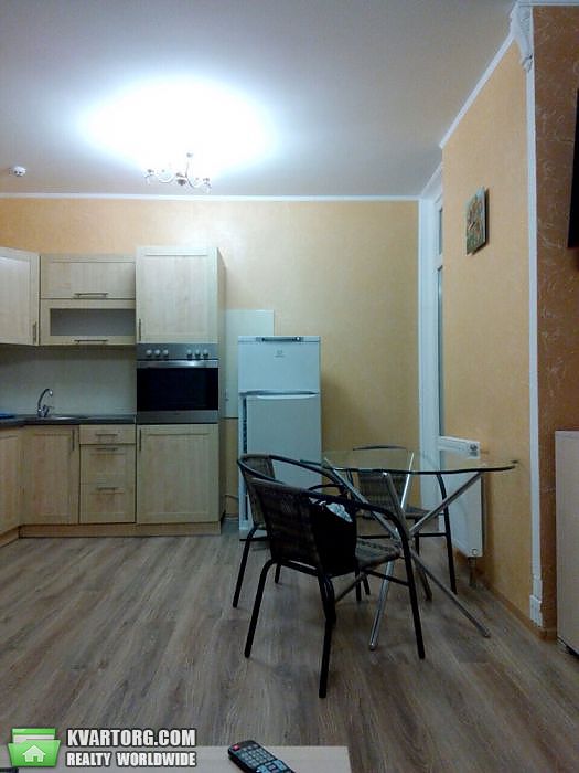 Rent out 1-room apartment. Киев,  Богатырская — photo 4