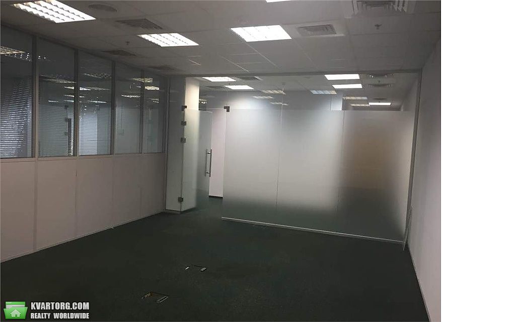 Rent out office. Киев,  Жилянская — photo 1