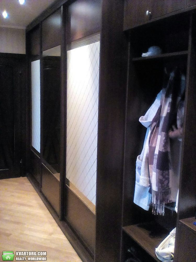 Rent out 2-room apartment. Киев,  Верховного Совета бул — photo 3
