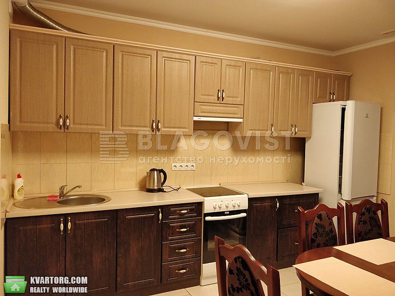 Rent out 1-room apartment. Киев,  Комбинатная — photo 3