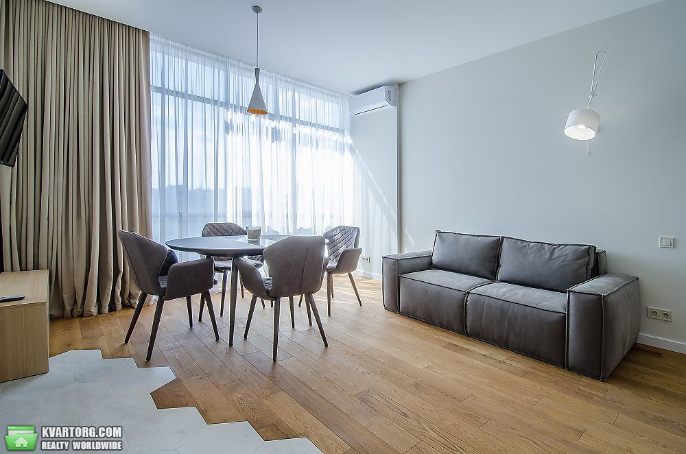 Rent out 2-room apartment. Киев,  Демиевская — photo 3