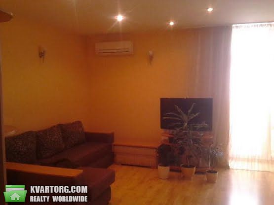 Rent out 2-room apartment. Киев,  Бажана — photo 5