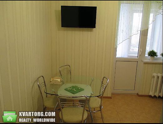 Rent out 2-room apartment. Киев,  Мельникова — photo 9