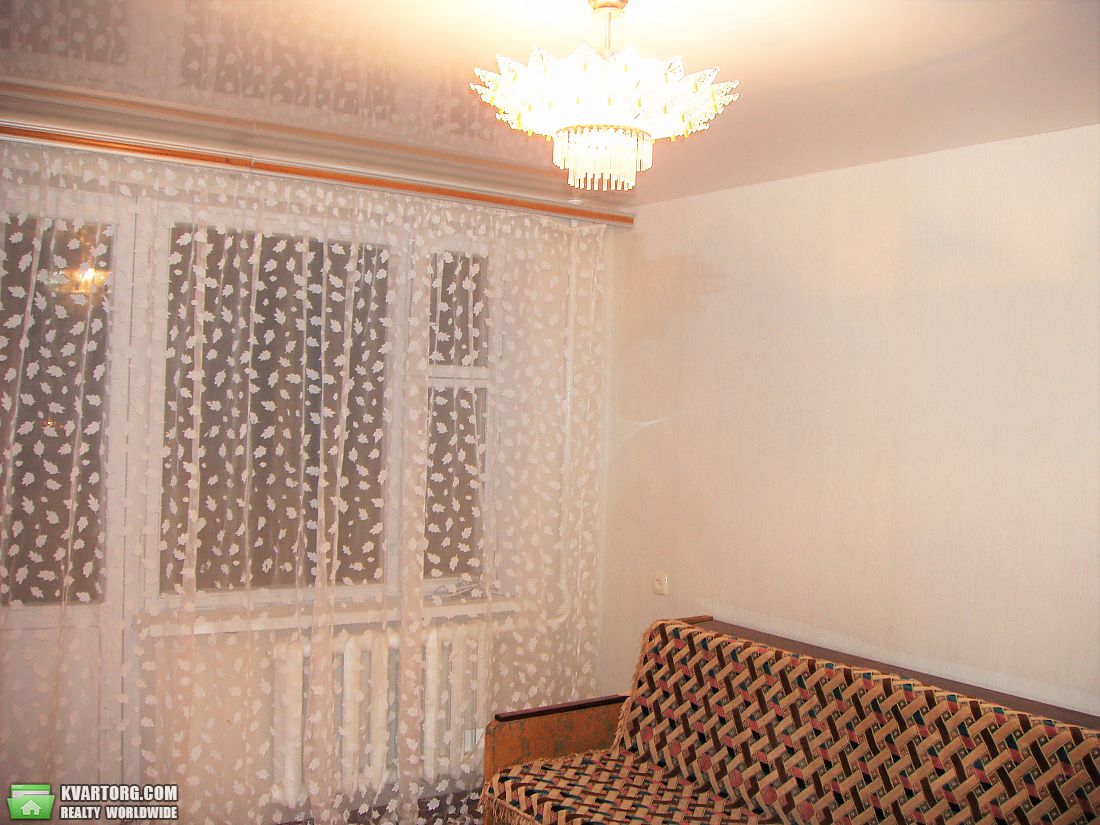 Rent out 2-room apartment. Днепропетровск,  Рабочая — photo 1