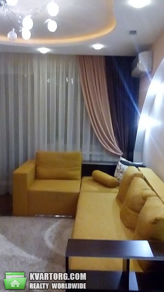 Sell 3-room apartment. Днепропетровск, Запорожское Шоссе — photo 1