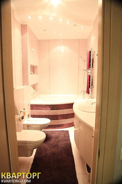 Rent out 2-room apartment. Киев,  Оболонская наб — photo 9