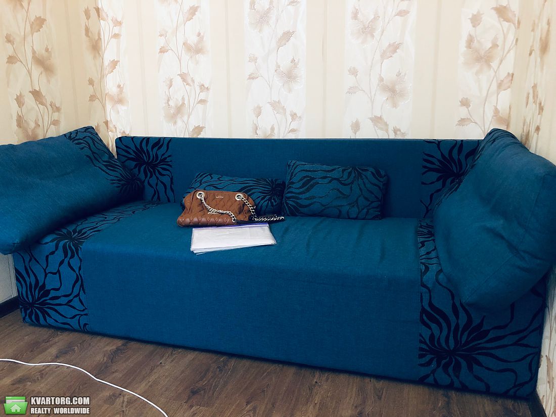 Rent out 1-room apartment. Киев, печерская — photo 4