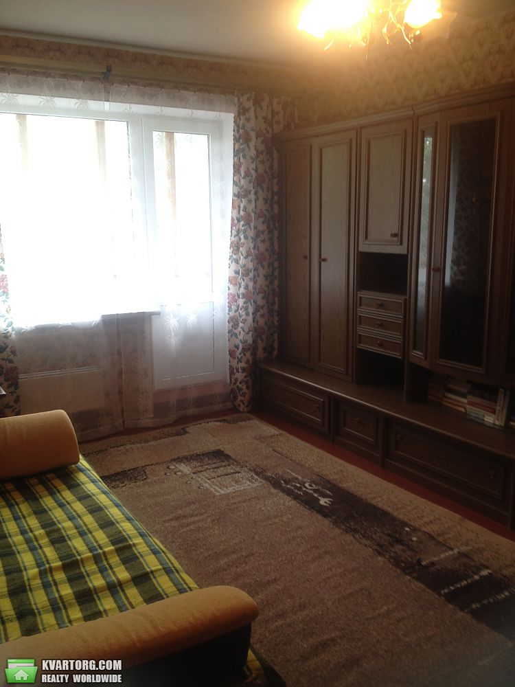 Rent out 2-room apartment. Киев,  Харьковское шоссе — photo 3