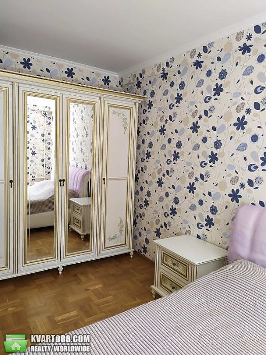 Sell 2-room apartment. Киев,  Дегтяревская — photo 4