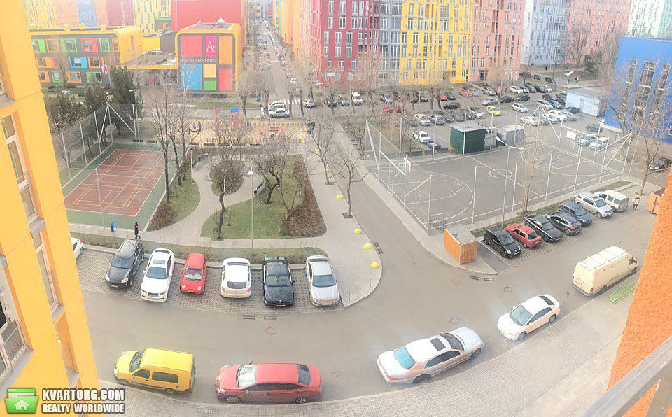 Sell 3-room apartment. Киев, Регенераторная — photo 1