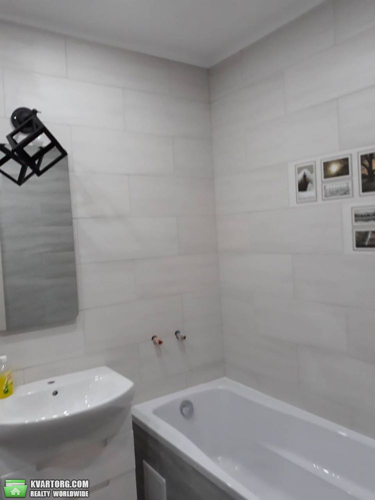 Rent out 1-room apartment. Киев,  Скрипника — photo 1
